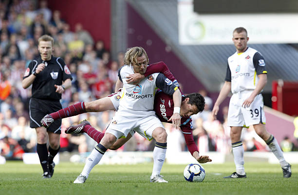 的特殊身份 的特殊身份