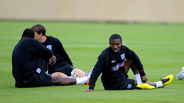 不斷地自我 不斷地自我