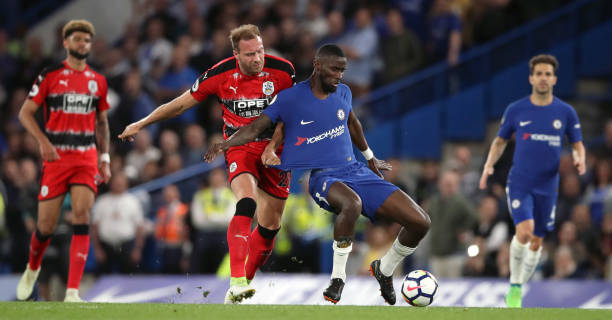 场球员因其 场球员因其