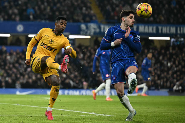 我们拭目以 我们拭目以